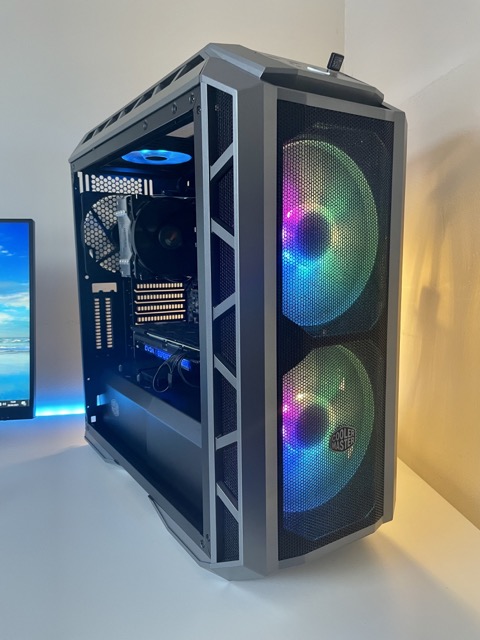 Cooler master case with two huge front fans